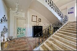 Magnificent 19th Century villa in the Marche countryside