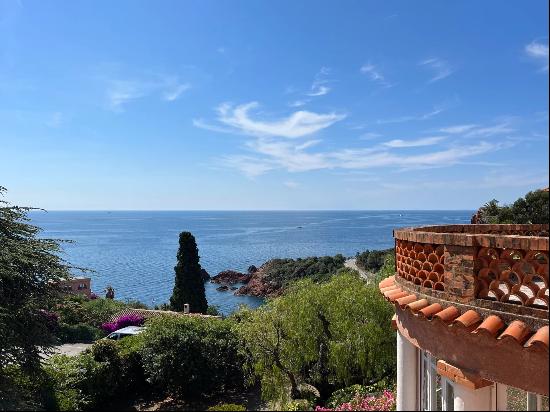 Vente - Villa Theoule-sur-Mer - 2a 200a 000a 