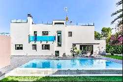 Spectacular modern house in Vallpineda, Sitges.
