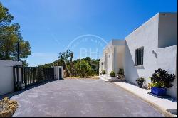 Exquisite Golf-Front Luxury: An Elegant Villa in Altea Overlooki, Altea 03590