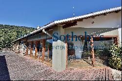 House on top of a hill in Teresópolis with a view of Dedo de Deus