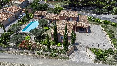 Exceptional Provençal villa with landscaped garden and pool for sale near Vaison-la-Romain