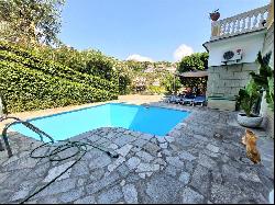 Splendid indipendent Villa with 1,200sqm of outdoor spaces in Rapallo