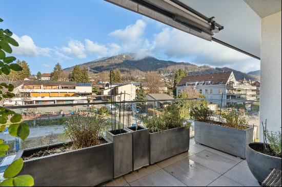 Magnificent duplex apartment in the heart of the village