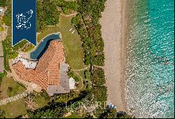 Charming estate with private access to the beach for sale on Sardinia's most renowned coas