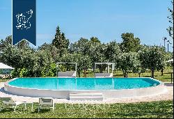 Wonderful farm surrounded by Puglia's nature for sale