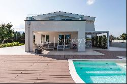 Exclusive newly built villa with swimming pool