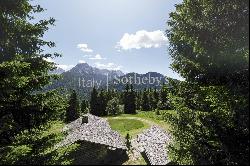 Ancient mountain farm with exclusive privacy