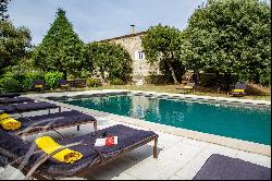 Nice Bastide with a Privileged location, walking distance to the village