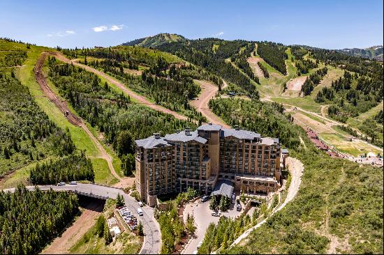 Slope-side Living at the St. Regis Deer Valley's Custom Ski-In/Ski-Out Penthouse