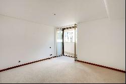 Le Mirabeau, Superb 3 room flat to rent in the heart of the Carré d'Or.