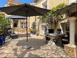 East of Uzès - Restored house with independent gîtes