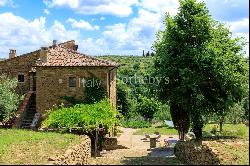 Elegant country house with pool in Civitella Val di Chiana