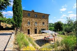 Elegant country house with pool in Civitella Val di Chiana