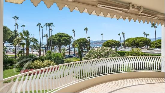 Cannes Croisette magnificent  170 sq.m apartment sea and harbour view