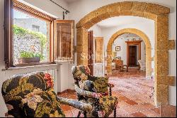 Independent house in the historic center of Erice