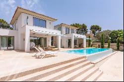 Beautiful Mediterranean villa close to the beach of Portals Nous