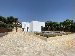 Modern Villa in Javea ready to move in