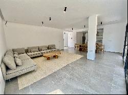 Modern Villa in Javea ready to move in