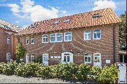Vacation Apartment Beach Hus - A Homely Sylt Oasis in the Heart of Westerland
