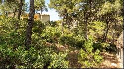 Plot with project and access to the beach for sale in Costa de l, Calvià 07184