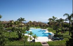 Select apartment in a prestigious gated complex with fabulous vi, Benahavis 29679