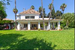 Exquisite villa in Guadalmar, walking distance to the beach, Torremolinos 29620