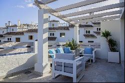 Village/town house for sale in Malaga, Estepona, Estepona 29680