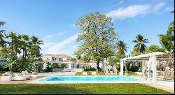 Villa for sale in Málaga, Estepona, Cancelada, Estepona 29680