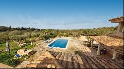 Charming villa with pool for sale, S'Aranjassa, near Palma de Ma, Palma de Mallorca 07199