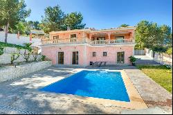 Phenomenal villa for sale in a quiet area of Palmanova, Majorca, Calvia 07181