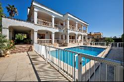 Elegant well- located villa for sale in Palmanyola near to Palma, Bunyola 07110