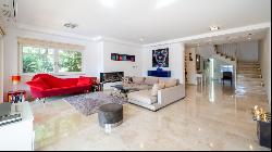 Modern villa for sale in Costa de la Calma, Mallorca, Calvià 07184