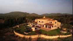 Rustic Finca for sale in Baleares, Mallorca, Manacor, Cala Mandi, Manacor 07500