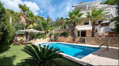 Villa with lovely sea views for sale in Costa den Blanes, Majorc, Calvià 07181