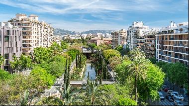 Spacious and bright apartment for sale at the Paseo Mallorca, Pa, Palma de Mallorca 07000