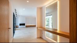 Newly built avant-garde villa for sale in Santa Ponsa, Majorca, Calvià 07180