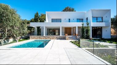 Newly built avant-garde villa for sale in Santa Ponsa, Majorca, Calvia 07180