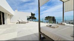 Modern and Mediterranean villa with sea views for sale in Sol de, Calvià 07181