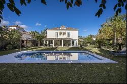 Magnificent villa with mountain views in the Golf Valley, Marbella 29660