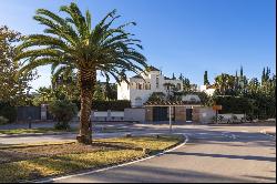 Magnificent villa with mountain views in the Golf Valley, Marbella 29660