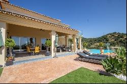 Modern villa with guest accommodation and offering sea views in , Mijas 29649