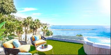 Contemporary duplex penthouse with panoramic sea views in El Lim, Malaga 29016