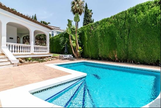 Recently renovated 4-bedroom villa in the heart of the Golf Vall, Marbella 29660