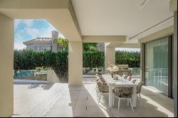 Contemporary luxury villa in a prestigious residential area in t, Marbella 29660