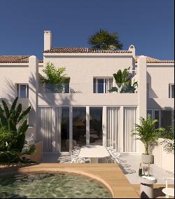 Stunning beachfront townhouse in Hacienda Las Chapas, East Marbe, Marbella 29604