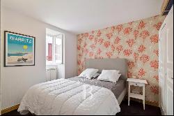 SAINT JEAN DE LUZ, HEART OF THE TOWN, 128 sqm APARTMENT