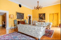 Majestic apartment in the heart of Lucca center