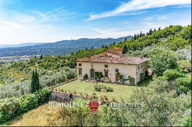 Tuscany - PERIOD VILLA WITH PRIVATE CHAPEL FOR SALE 30' FROM FLORENCE