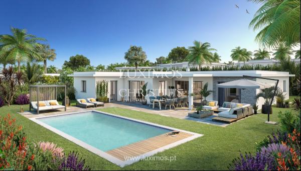 Villa, closed condominium, near Faro Beach, Algarve